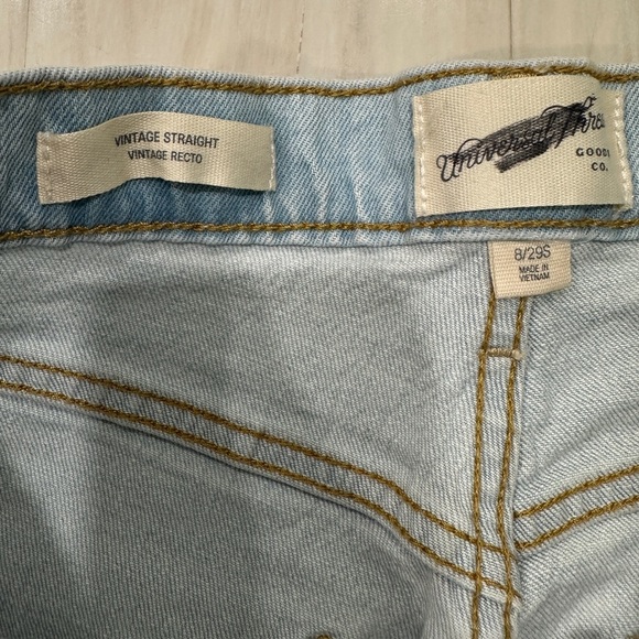 Universal Thread Vintage Straight Fit in Faded Blue - Picture 3 of 4